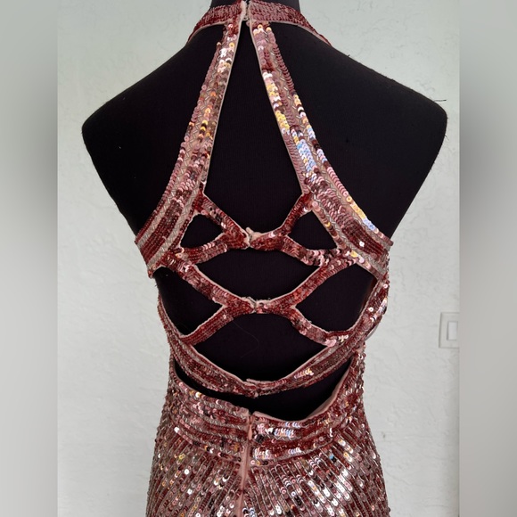 Mac Duggal Pink Sequin Beaded Prom Pageant Gown Women’s size 8 - Picture 5 of 12